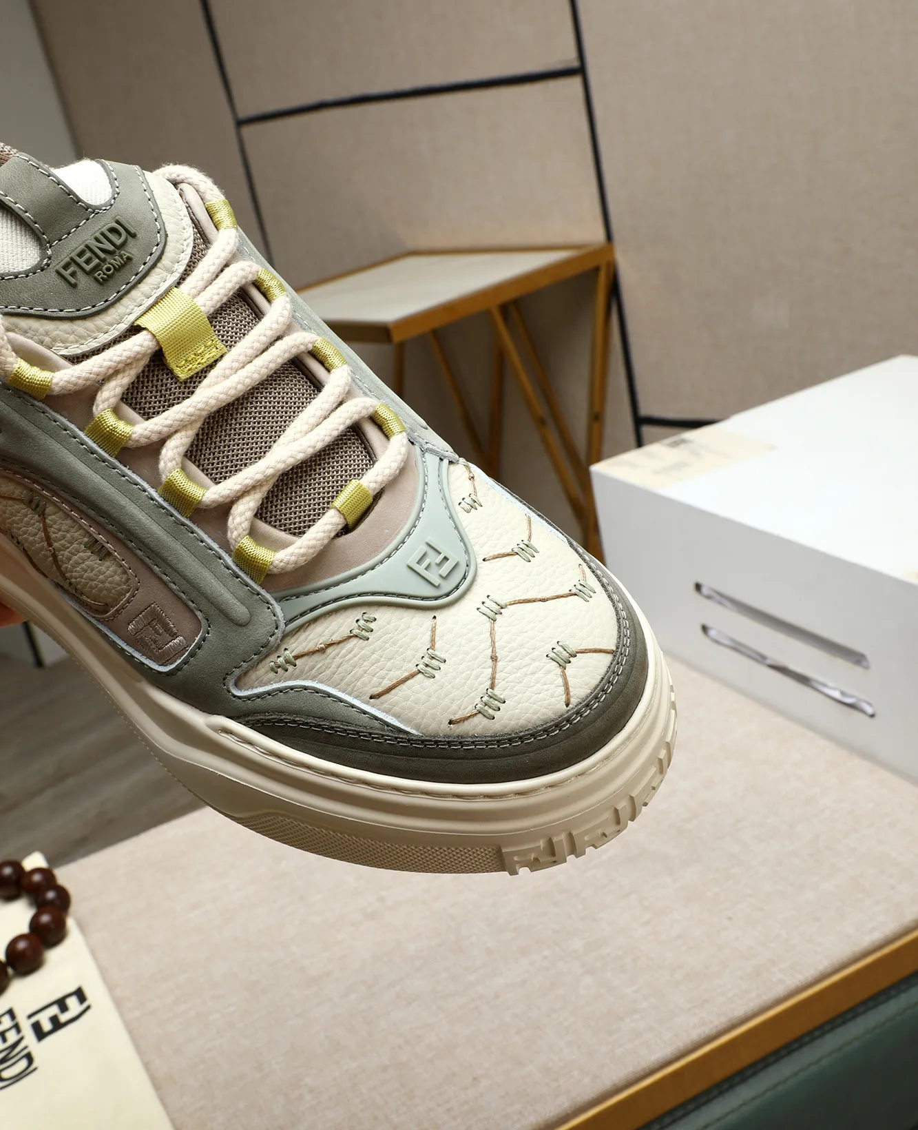 Men's shoes 💰820 [FENDI] Fendi - High-end quality original casual sports shoes - Upper: Nappa calfskin, pebbled calfskin, tongue and heel; injection molded brand logo plastic module - Lining: brand canvas - Outsole: ultra-light TPR foam·rubber; molded outsole -Super high quality control·Fine workmanship: highlighted (high-end·luxury·grade) -Size :39-44 (38, 45, can be customized)